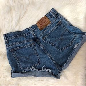 Distressed Levi Denim Cutoff Shorts Womens